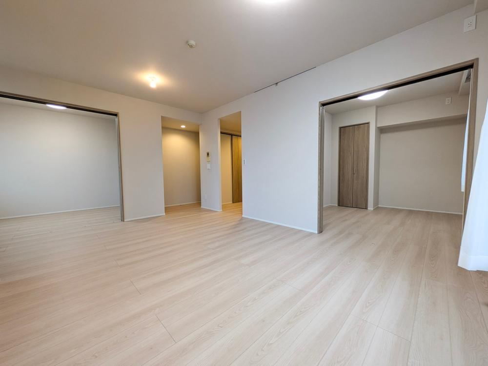 4LDK apartment in Suginami Ward, Tokyo - Photo 1
