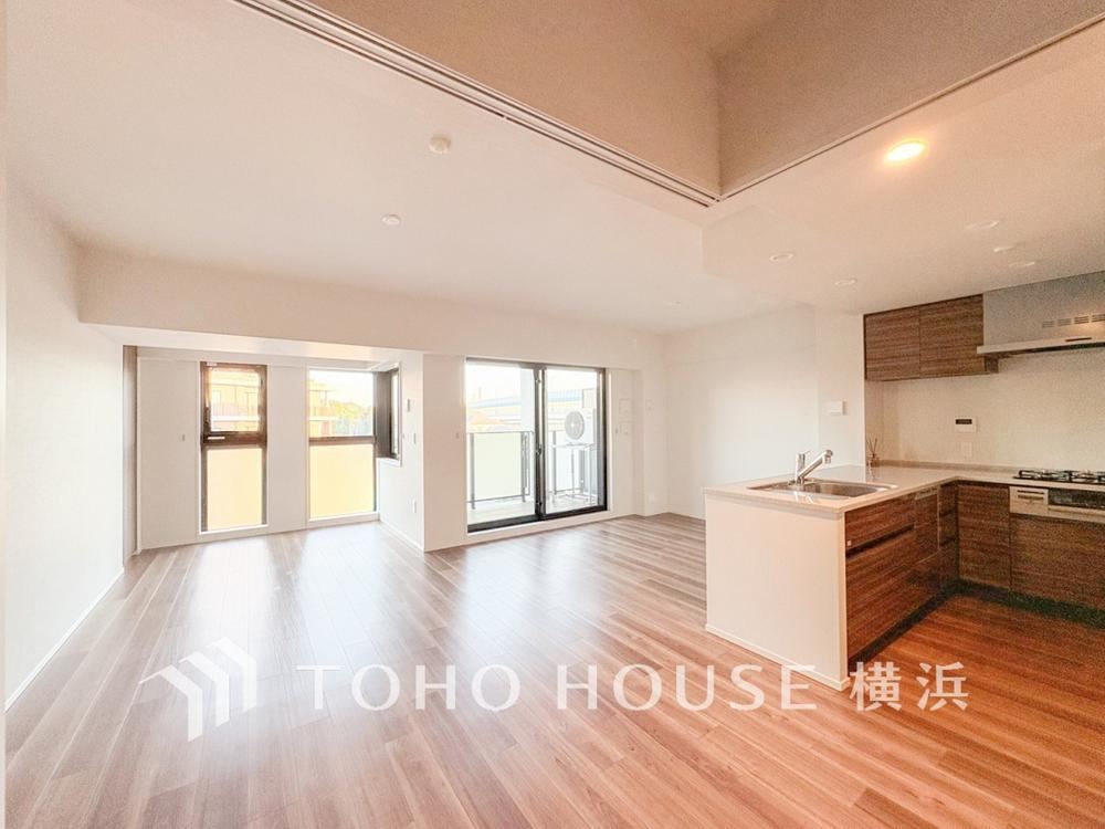 3LDK apartment in Naka Ward, Yokohama, Kanagawa - Photo 1