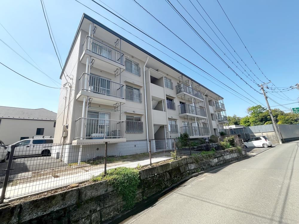 2LDK apartment in Mitaka, Tokyo - Photo 1