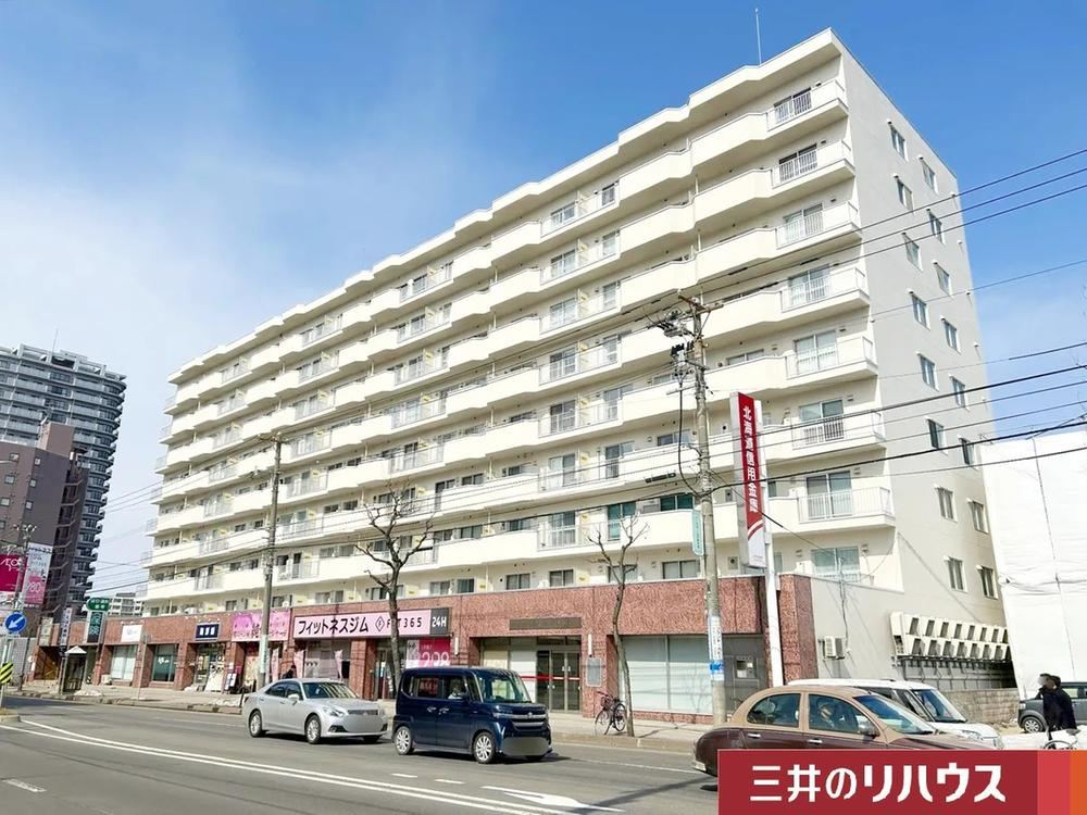 studio apartment in Shiroishi Ward, Sapporo, Hokkaido - Photo 1