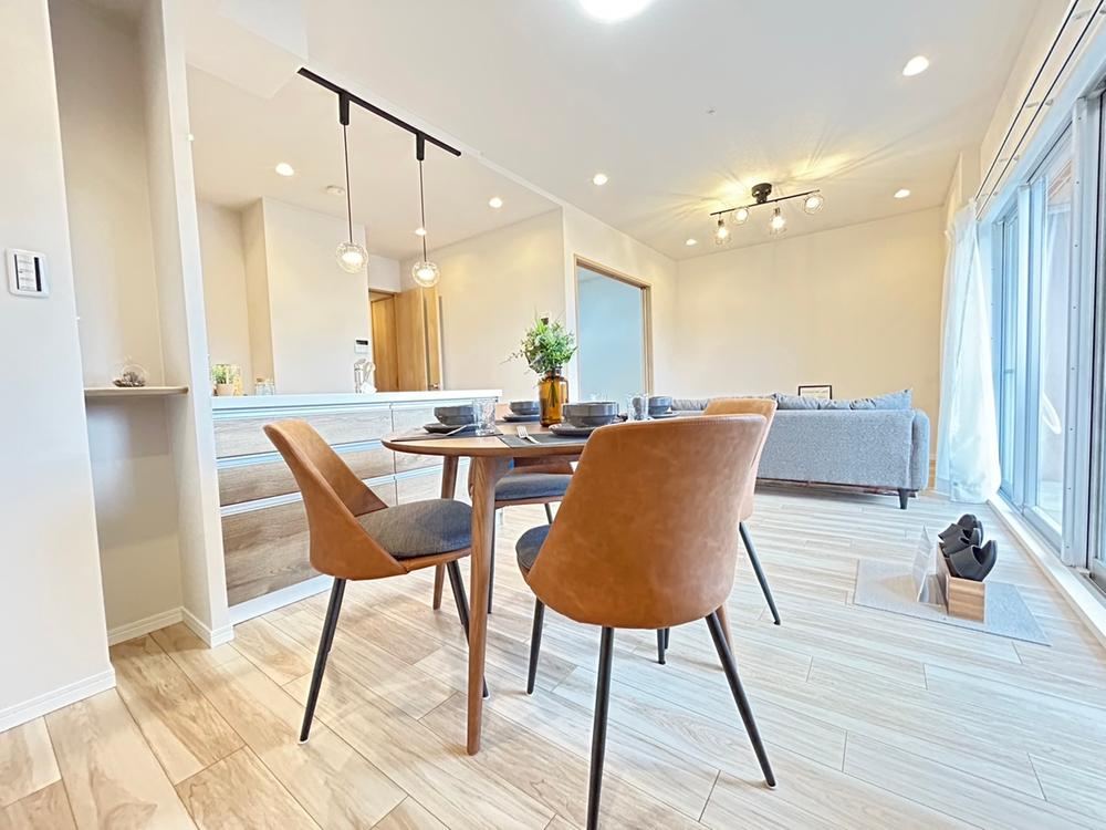 4LDK apartment in Asaminami Ward, Hiroshima - Photo 1
