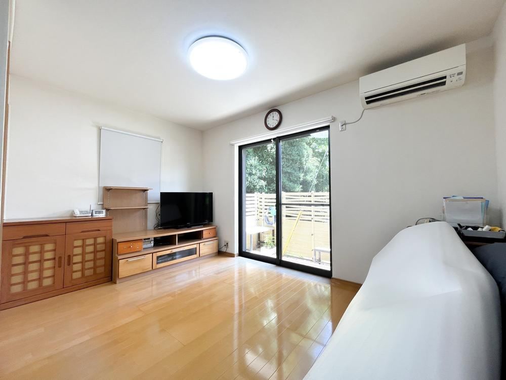 Spacious 4LDK Home with Parking in Yokohama - Photo 1