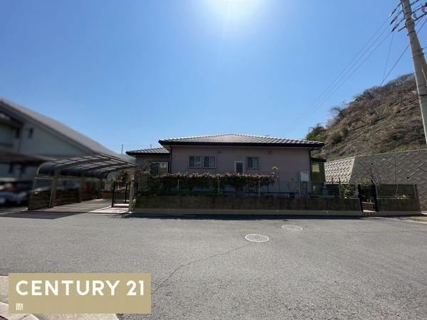 4LDK house in Wakayama, Wakayama - Photo 1