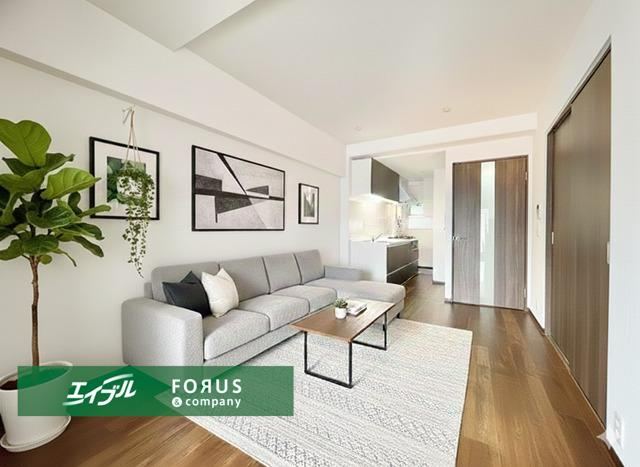 2LDK apartment in Suita, Osaka - Photo 1
