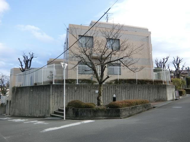 2LDK apartment in Takatsuki, Osaka - Photo 1