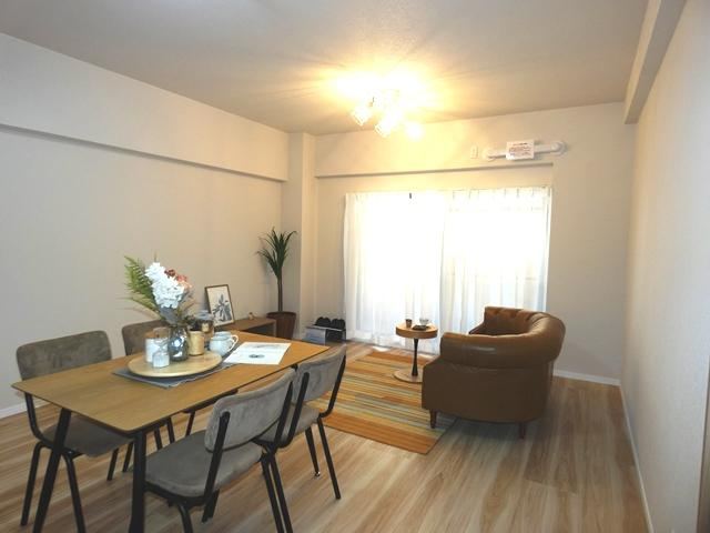 2LDK+S apartment in Naka Ward, Hiroshima - Photo 1