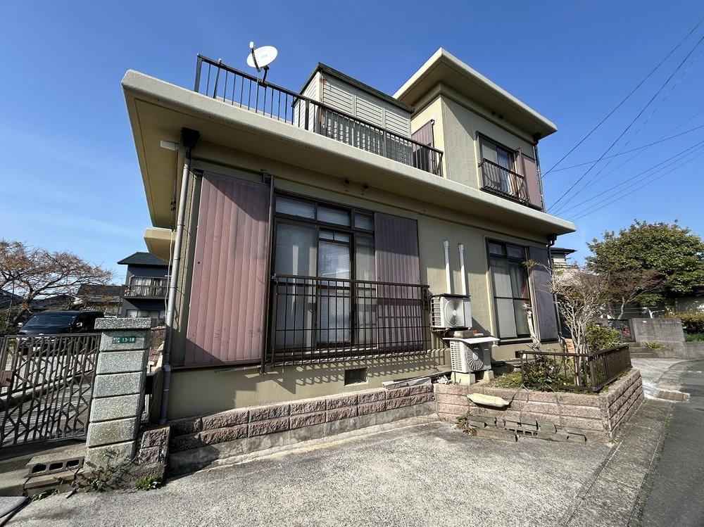 5DK house in Fukutsu, Fukuoka - Photo 1
