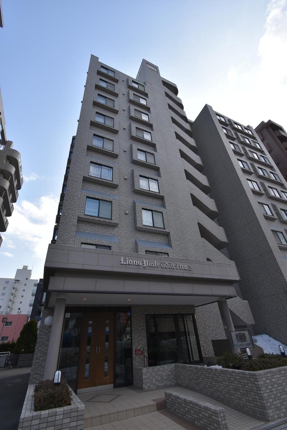 2LDK apartment in Chuo Ward, Sapporo, Hokkaido - Photo 1
