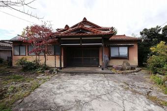 plot of land in Kaga