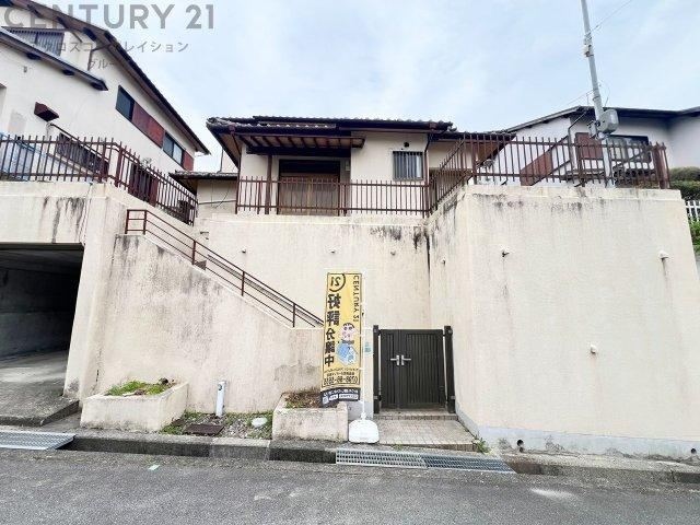 4LDK house in Nishinomiya, Hyogo - Photo 1