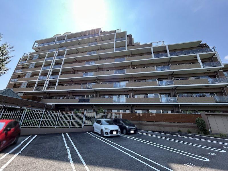 4LDK apartment in Toyota, Aichi - Photo 1