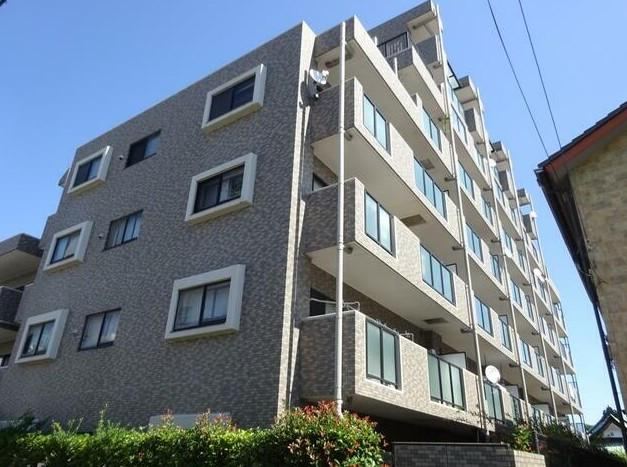 4LDK apartment in Odawara, Kanagawa - Photo 1