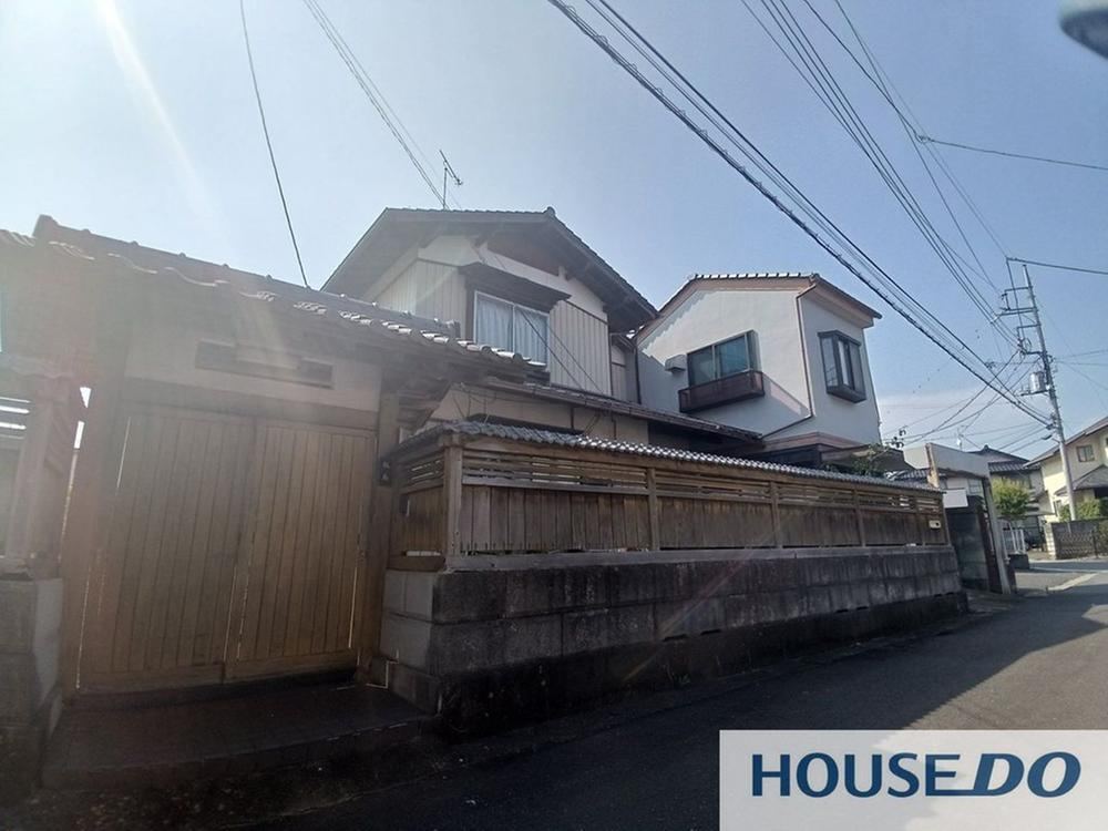 6DK Detached House with Good Access to Akatsuka Station in Mito City - Photo 1