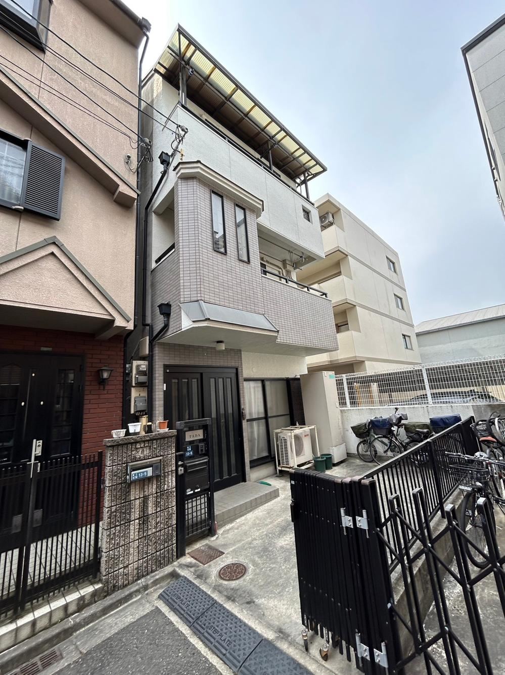 6DK house in Higashiosaka, Osaka - Photo 1