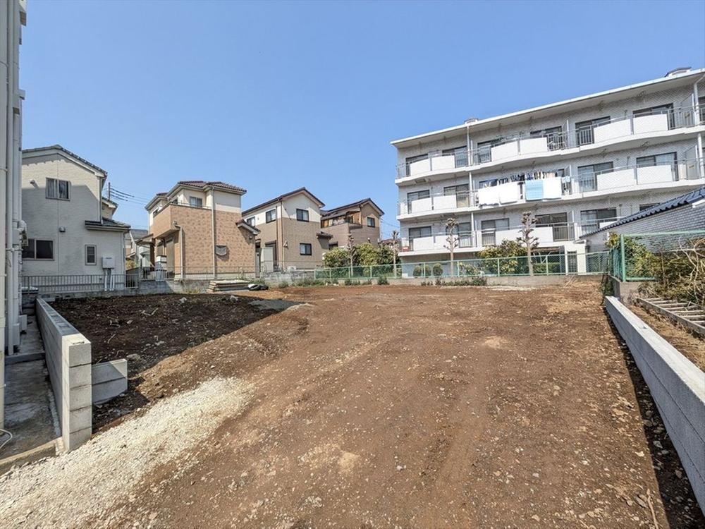 336 m² land in Sayama, Saitama - Photo 1