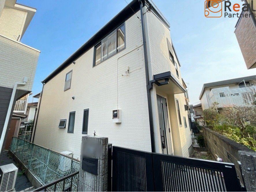 Renovated 5LDK House Near Hon-Godai Station - Photo 1