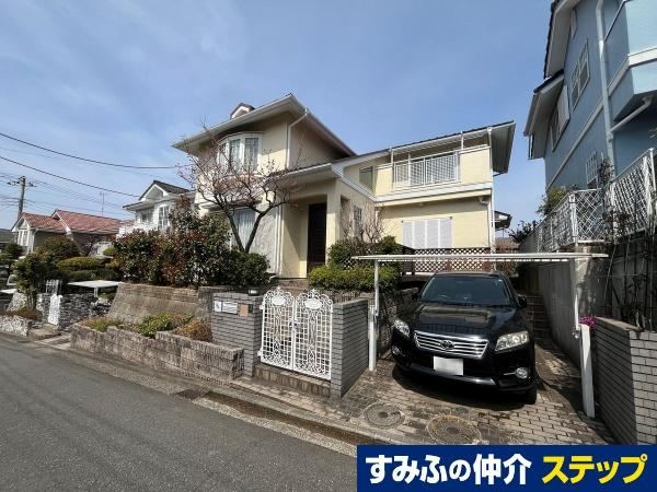 Quiet 4LDK House with Ample Sunlight - Photo 1