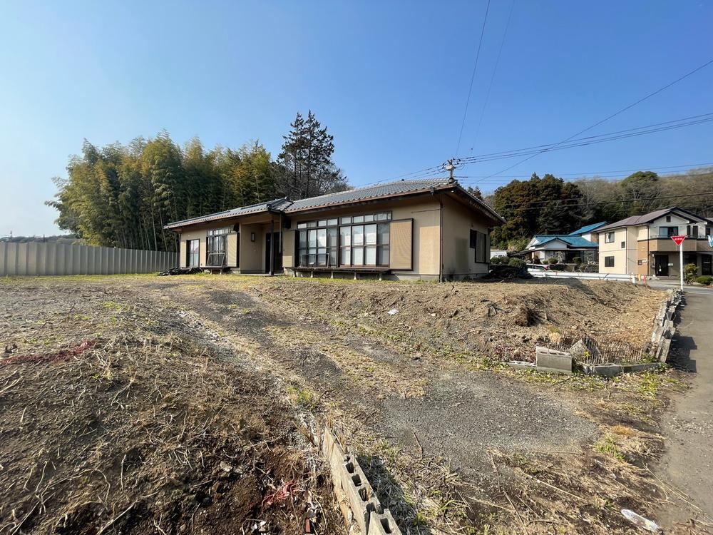 841 m² land in Fujisawa, Kanagawa - Photo 1