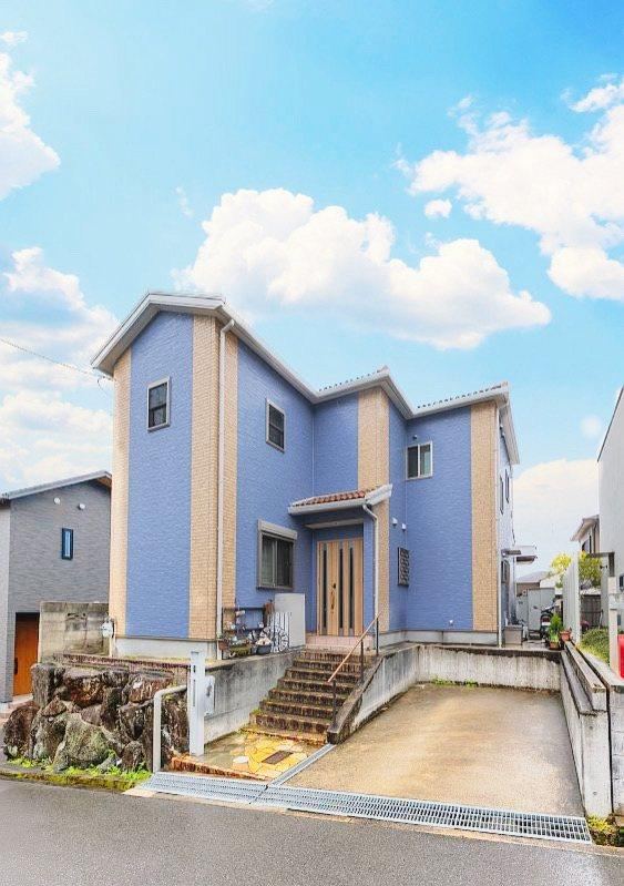 4LDK house in Takatsuki, Osaka - Photo 1