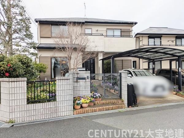 Spacious 5LDK Home with Walk-in Closet in Kokubunji-dai Chuo - Photo 1