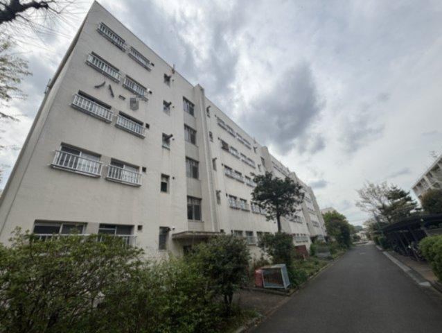 2DK apartment in Chofu, Tokyo - Photo 1