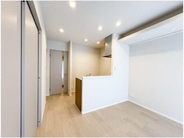 1LDK apartment in Meguro Ward, Tokyo - Photo 1