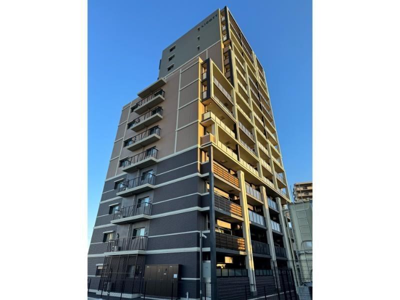 4LDK apartment in Toyota, Aichi - Photo 1