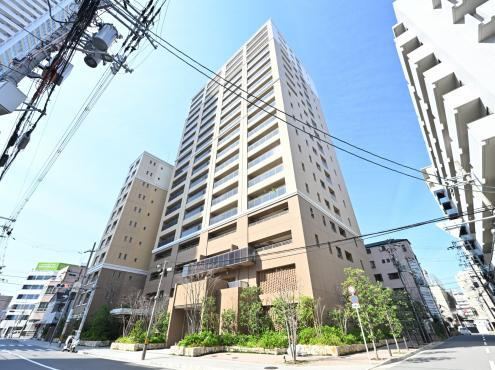 3LDK+S apartment in Tennoji Ward, Osaka - Photo 1