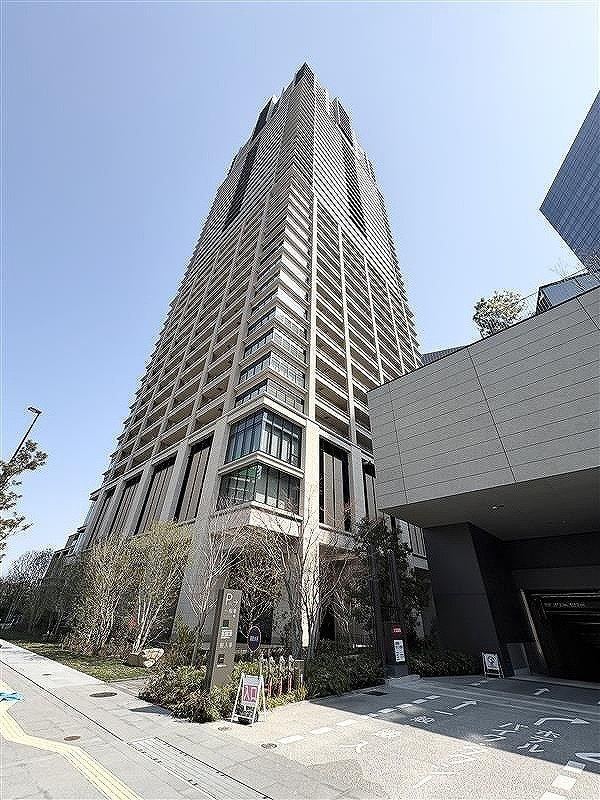 1LDK apartment in Kita Ward, Osaka - Photo 1