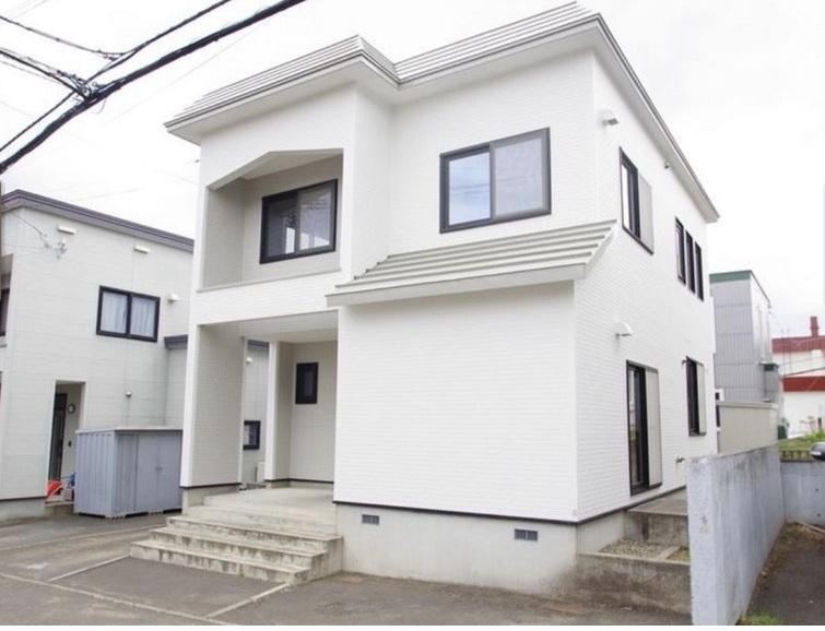 3LDK house in Minami Ward, Sapporo, Hokkaido - Photo 1