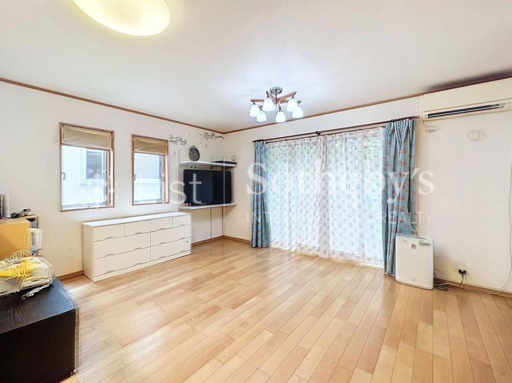 4LDK house in Asahi Ward, Yokohama, Kanagawa - Photo 1
