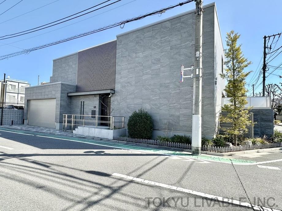 5LDK house in Itabashi Ward, Tokyo - Photo 1