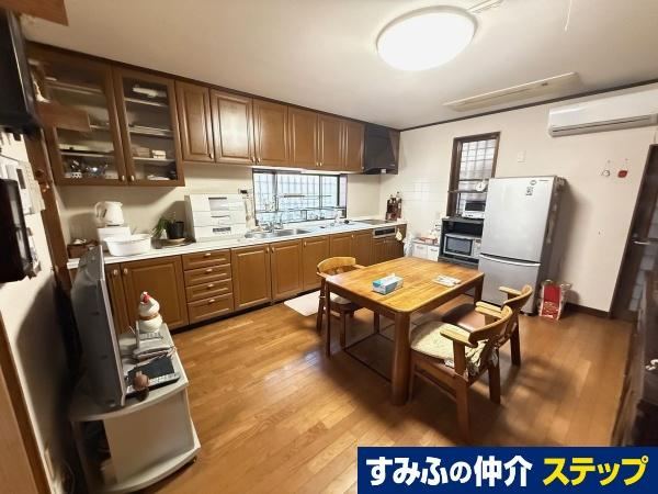 5LDK house in Itami, Hyogo - Photo 1