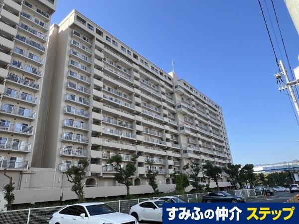 3LDK apartment in Chuo Ward, Kobe, Hyogo - Photo 1