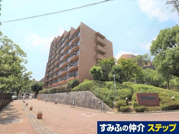 3LDK apartment in Nada Ward, Kobe, Hyogo - Photo 1