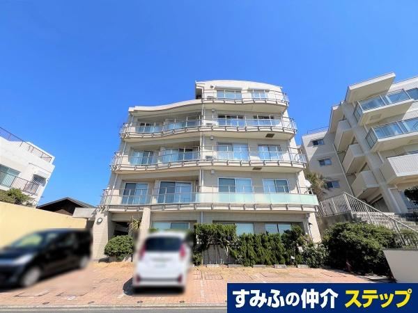 2LDK apartment in Hayama, Miura District, Kanagawa - Photo 1