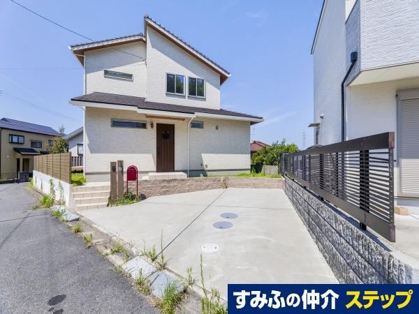 4LDK house in Ikoma, Nara - Photo 1