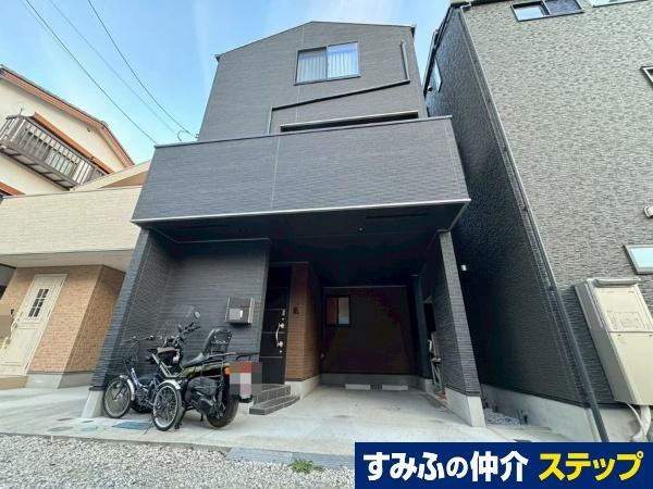 2LDK house in Isogo Ward, Yokohama, Kanagawa - Photo 1