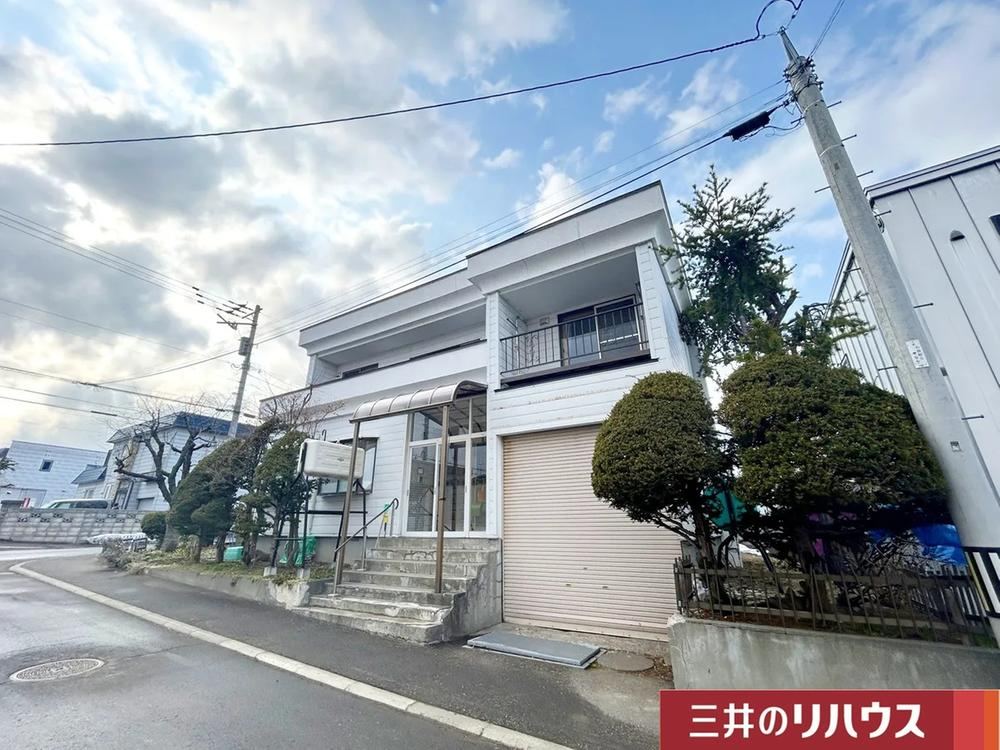 5LDK house in Nishi Ward, Sapporo, Hokkaido - Photo 1