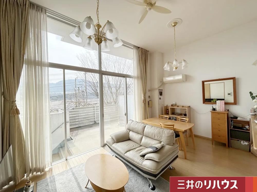 4LDK apartment in Nishinomiya, Hyogo - Photo 1