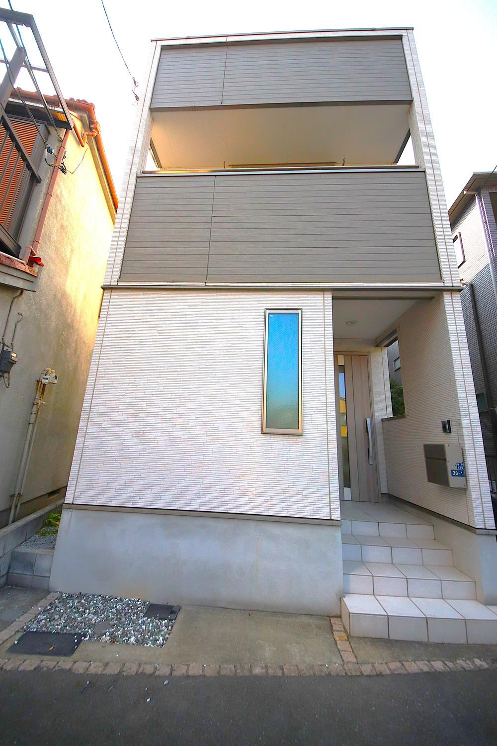 Spacious 3LDK+S House Near Kameido Station - Photo 1