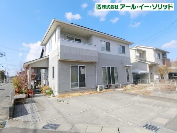 4LDK+S house in Higashihiroshima, Hiroshima - Photo 1