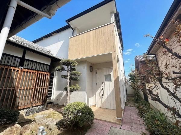 8LDK+S house in Kishiwada, Osaka - Photo 1
