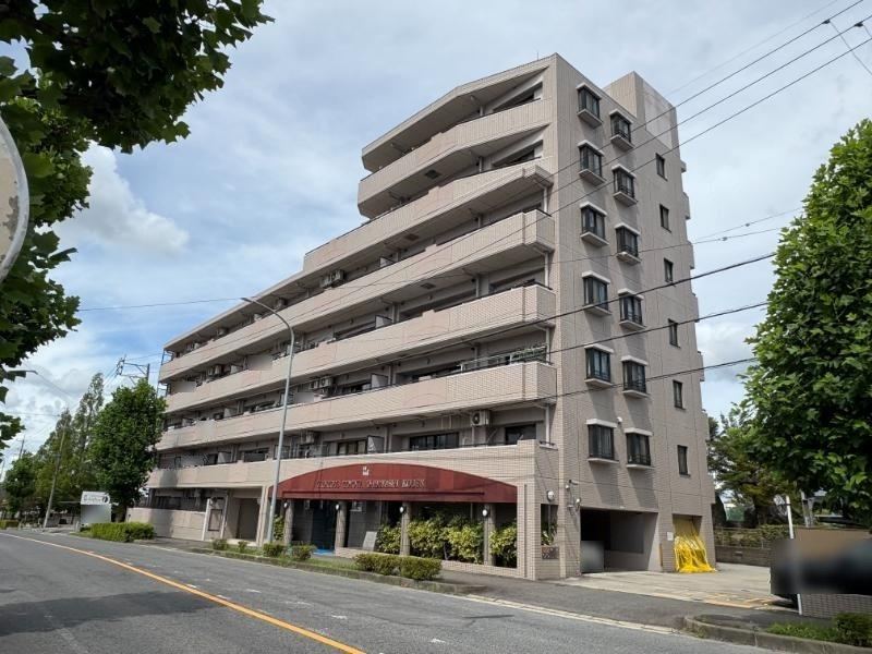 3LDK apartment in Toyota, Aichi - Photo 1