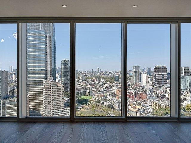 3LDK apartment in Minato Ward, Tokyo - Photo 1
