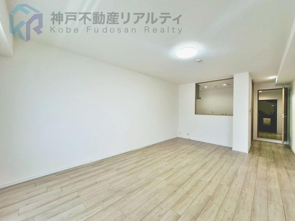 3LDK apartment in Nada Ward, Kobe, Hyogo - Photo 1