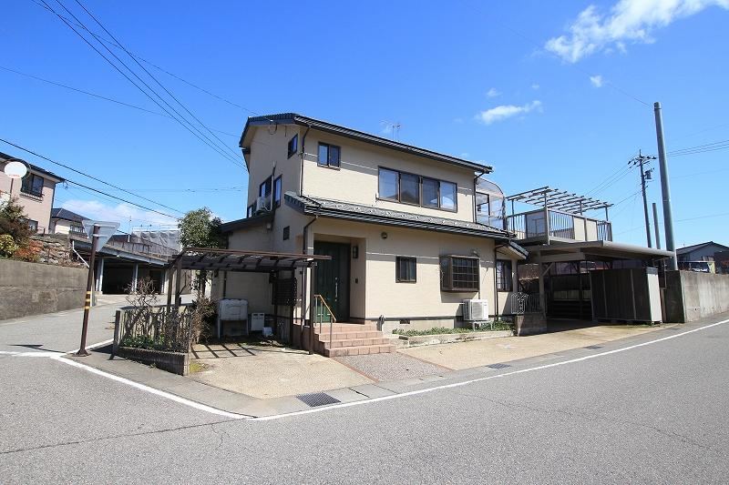 5LDK+S house in Kanazawa, Ishikawa - Photo 1