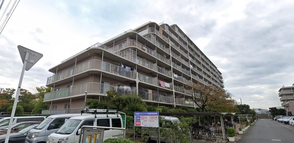 3LDK apartment in Ichikawa, Chiba - Photo 1