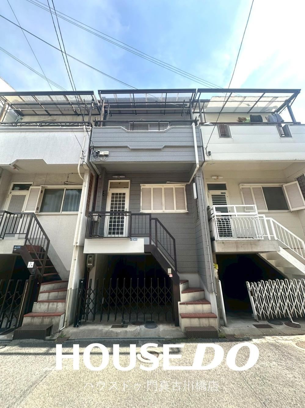 3DK house in Neyagawa, Osaka - Photo 1