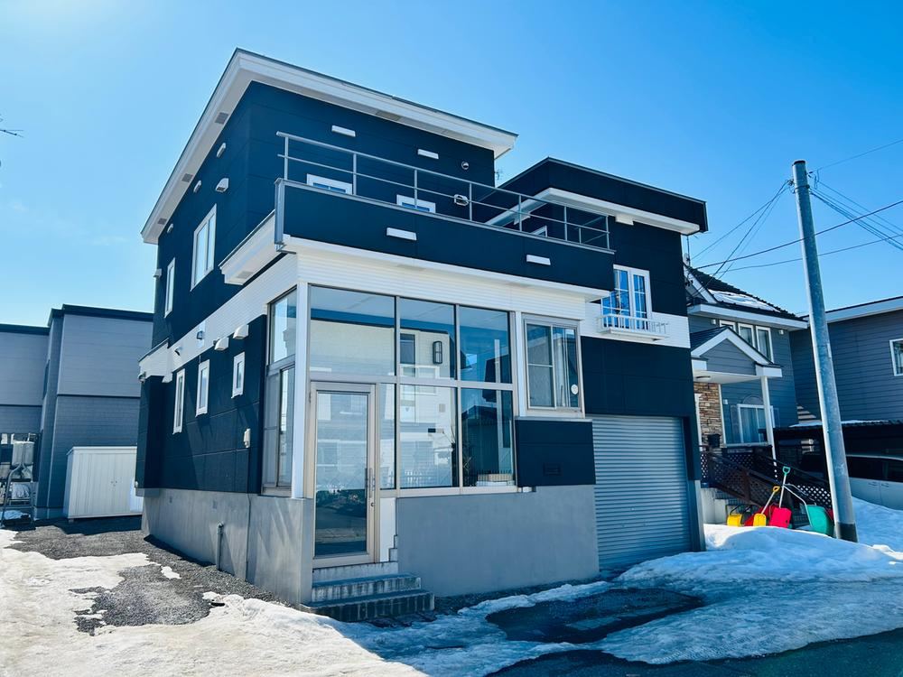 5LDK+S house in Asahikawa, Hokkaido - Photo 1
